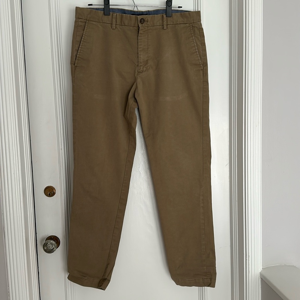 Banana Republic Men’s Mason Chino Great Condition 35x32